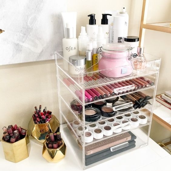 Acrylic shelves Acrylic shelves